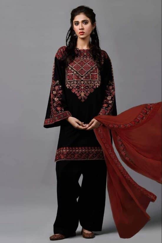 Kayseria embroidered summer lawn collections 2023