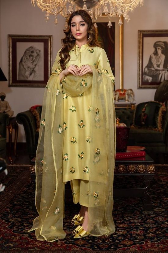 HONEY WAQAR fully embroidered silk with organza dupatta | HONEY WAQAR winter collections 2022