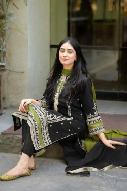 Omal By Komal New Lawn collection 2024