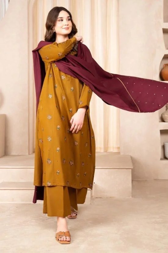 Baroque Summer Lawn Collection 2025